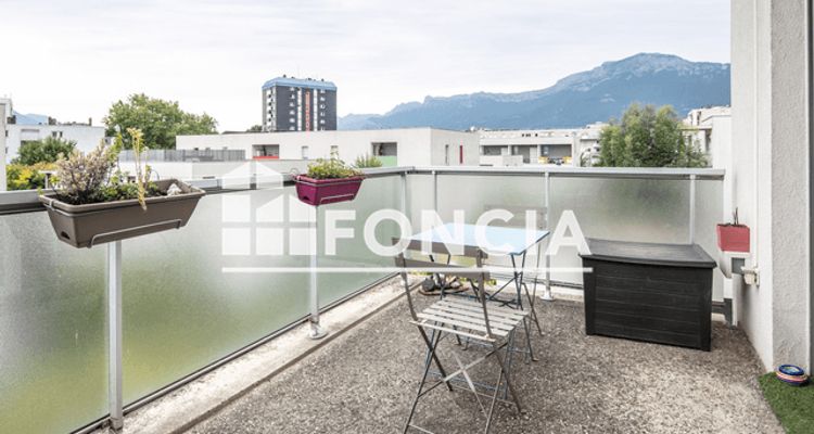 Vue n°1 Appartement 3 pièces T3 F3 à vendre - Grenoble (38100)