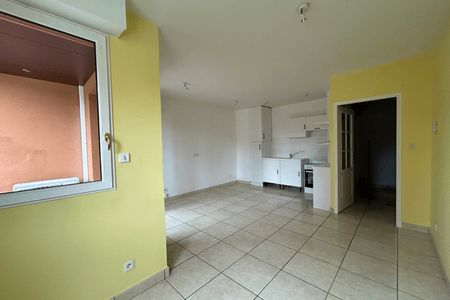 Vue n°2 Appartement 2 pièces T2 F2 à louer - Villefranche Sur Saone (69400)