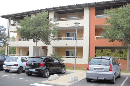 Vue n°3 Appartement 4 pièces T4 F4 à louer - Carpentras (84200)