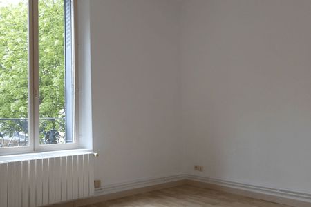 Vue n°2 Appartement 2 pièces T2 F2 à louer - Melun (77000)