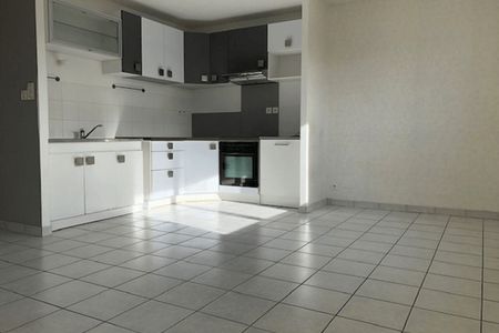 appartement 3 pièces à louer ONET LE CHATEAU 12850 61.1 m²