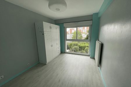 Vue n°3 Appartement 4 pièces T4 F4 à louer - Trappes (78190)