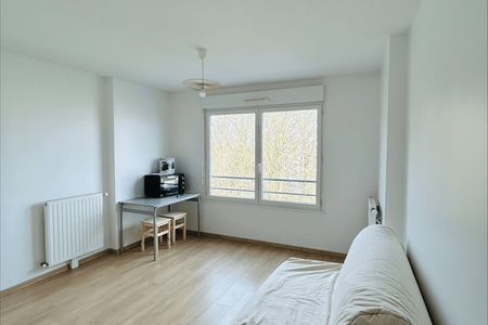 appartement 1 pièce à louer FLEURY MEROGIS 91700 25 m²