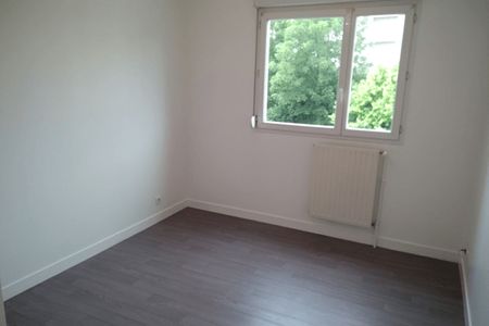 Vue n°2 Appartement 3 pièces T3 F3 à louer - Brest (29200)