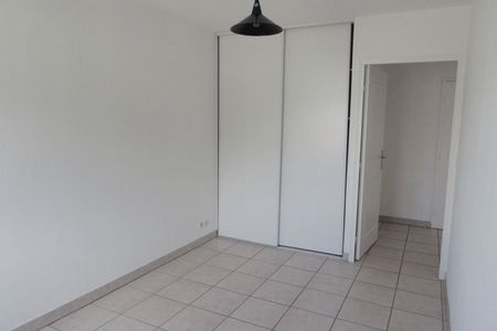 Vue n°3 Appartement 2 pièces T2 F2 à louer - Grenoble (38000)