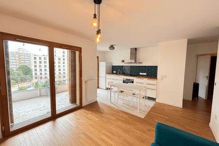 Appartement a louer paris-18e-arrondissement - 3 pièce(s) - 60.6 m2 - Surfyn