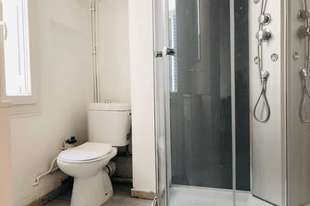 Vue n°2 Appartement meublé 3 pièces T3 F3 à louer - Toulon (83000)