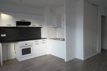 Vue n°3 Appartement 4 pièces T4 F4 à louer - Chatenay Malabry (92290)