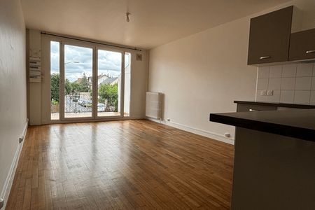 appartement 4 pièces à louer SEVRAN 93270 64.7 m²