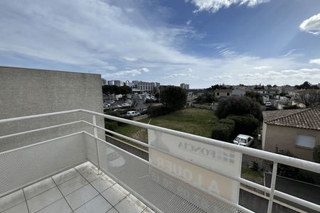 Vue n°3 Appartement 3 pièces T3 F3 à louer - Beziers (34500)