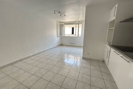 Vue n°2 Studio T1 F1 à louer - Martigues (13500)