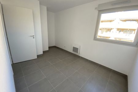 Vue n°2 Appartement 3 pièces T3 F3 à louer - Cavalaire Sur Mer (83240)