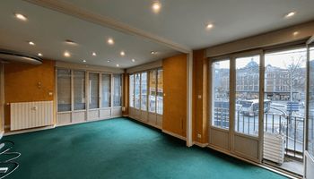 local-commercial 3 pièces à louer CHAMBERY 73000 81 m²