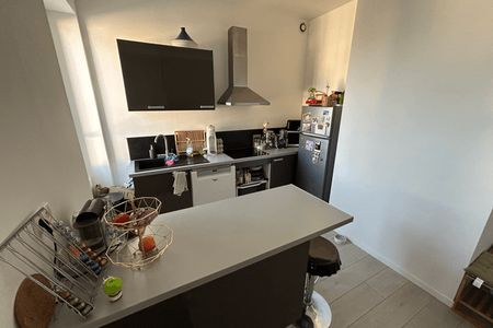 Vue n°3 Appartement 2 pièces T2 F2 à louer - Valence (26000)