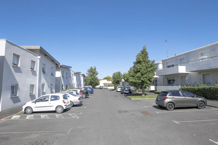 Vue n°3 Appartement 3 pièces T3 F3 à louer - Tonnay Charente (17430)