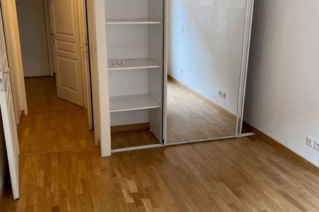 Vue n°3 Appartement 2 pièces T2 F2 à louer - Bordeaux (33000)