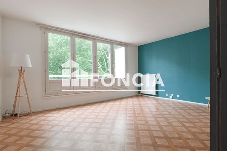 Vue n°2 Appartement 3 pièces T3 F3 à vendre - Evry (91000)