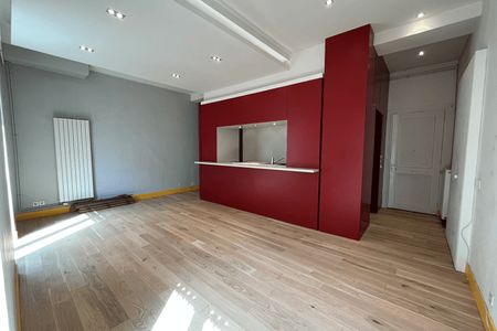 Vue n°3 Appartement 2 pièces T2 F2 à louer - Grenoble (38000)