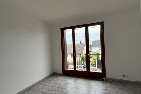 Vue n°3 Appartement 2 pièces T2 F2 à louer - Goussainville (95190)