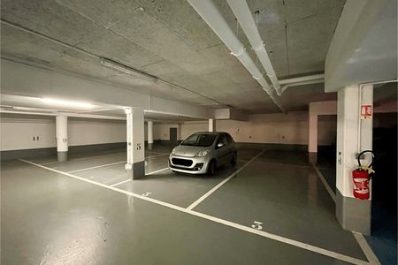 Vue n°3 Parking à louer - Le Chesnay (78150)