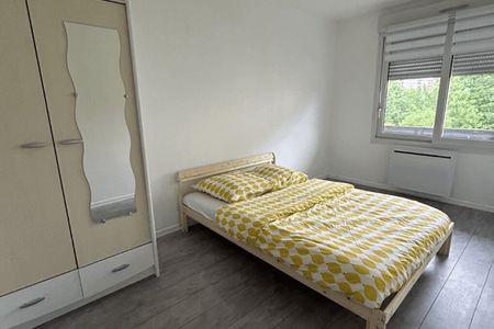 Vue n°3 Appartement meublé 2 pièces T2 F2 à louer - Corbeil Essonnes (91100)