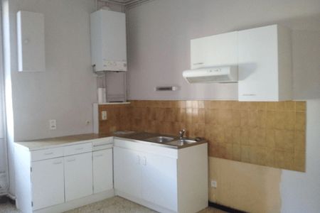 Vue n°2 Appartement 3 pièces T3 F3 à louer - Nimes (30900)