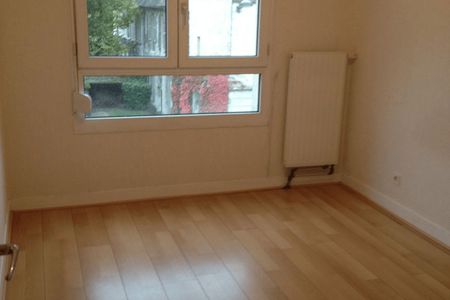 Vue n°2 Appartement 2 pièces T2 F2 à louer - Evreux (27000)