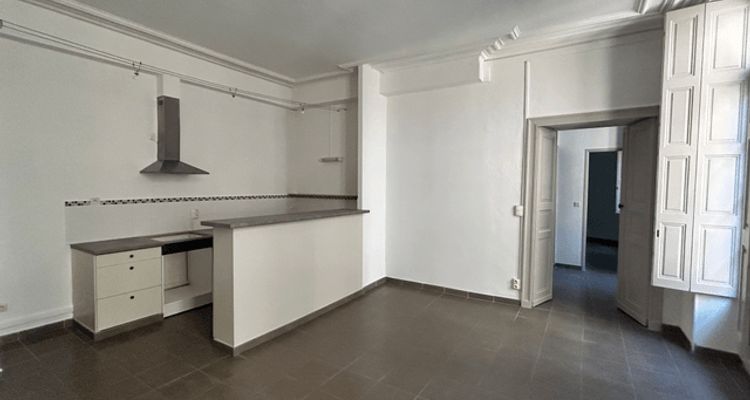 Vue n°1 Appartement 3 pièces T3 F3 à louer - Nimes (30000)