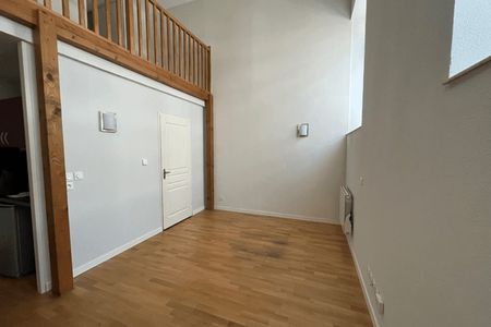 Vue n°3 Appartement 2 pièces T2 F2 à louer - Grenoble (38000)