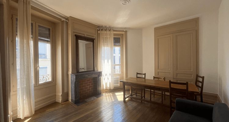 appartement-meuble 2 pièces à louer VILLEURBANNE 69100 55.8 m²