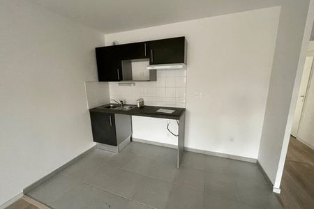 Vue n°3 Appartement 3 pièces T3 F3 à louer - Armentieres (59280)