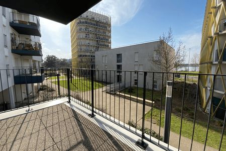 appartement 4 pièces à louer BORDEAUX 33300 87 m²