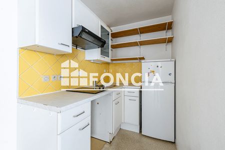 Vue n°3 Appartement 2 pièces T2 F2 à vendre - Bordeaux (33800)