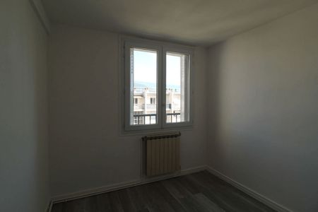 Vue n°3 Appartement 3 pièces T3 F3 à louer - Grenoble (38100)