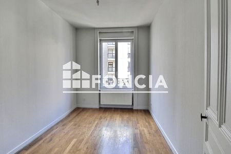 Vue n°3 Appartement 2 pièces à vendre - Lyon 7ᵉ (69007) 229 000 €