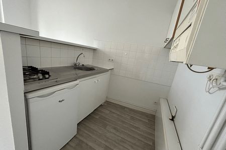 Vue n°2 Appartement 2 pièces T2 F2 à louer - Chatellerault (86100)