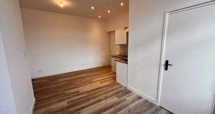 appartement-meuble 1 pièce à louer ROUBAIX 59100 23.6 m²