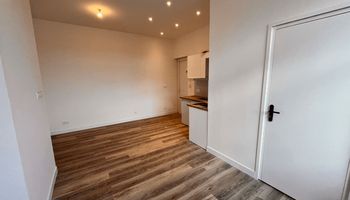 appartement-meuble 1 pièce à louer ROUBAIX 59100 23.6 m²