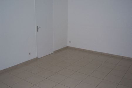 Vue n°3 Appartement 4 pièces T4 F4 à louer - Charleville Mezieres (08000)