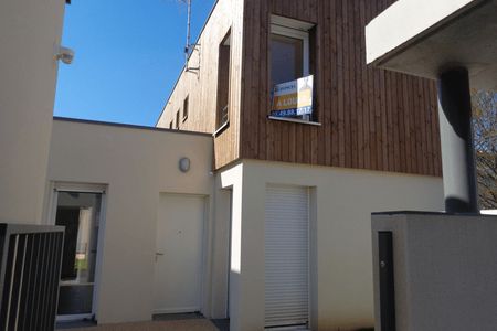 maison 3 pièces à louer POITIERS 86000 86.5 m²