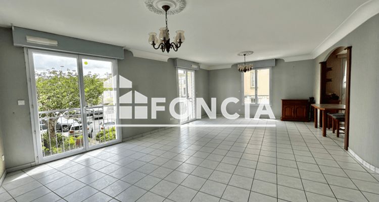 appartement 4 pièces à vendre LA ROCHE SUR YON 85000 97.7 m²