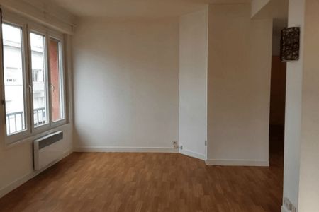 Vue n°2 Appartement 3 pièces T3 F3 à louer - Lorient (56100)