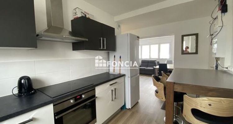 appartement-meuble 5 pièces à louer LAVAL 53000 76.95 m²