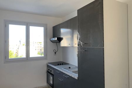 Appartement a louer paris-19e-arrondissement - 3 pièce(s) - 61.4 m2 - Surfyn