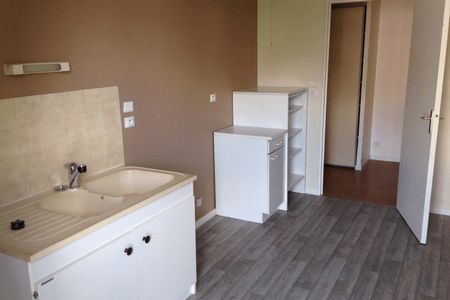 Vue n°2 Appartement 3 pièces T3 F3 à louer - Rennes (35000)