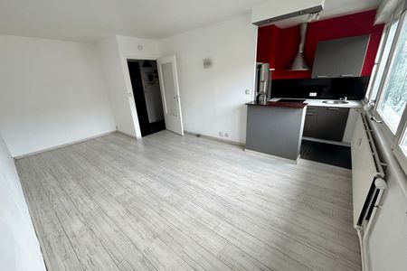 Vue n°2 Appartement 2 pièces à louer - Lille (59000) 680 €/mois cc