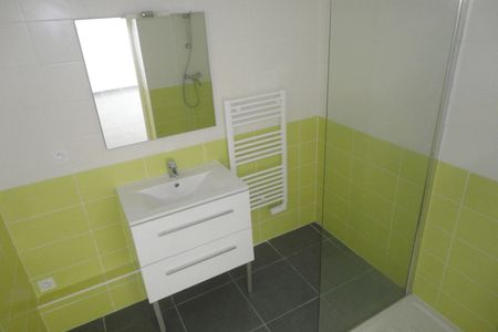 Vue n°2 Appartement 2 pièces T2 F2 à louer - Toulon (83200)