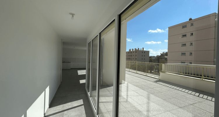 appartement 4 pièces à louer LYON 8ᵉ 69008