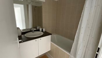 appartement-meuble 2 pièces à louer BILLERE 64140 34.2 m²