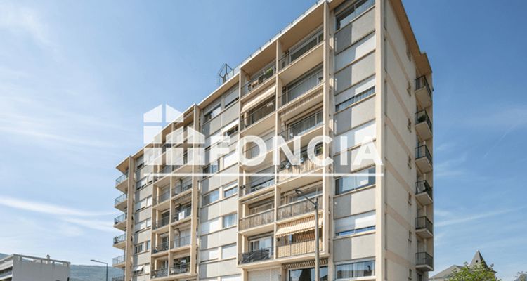 Vue n°1 Appartement 2 pièces à vendre - Grenoble (38100) 115 000 €